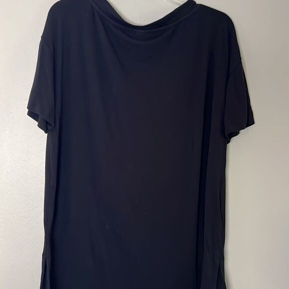 Soma loose fit V-neck short sleeve top size medium - Picture 8 of 8